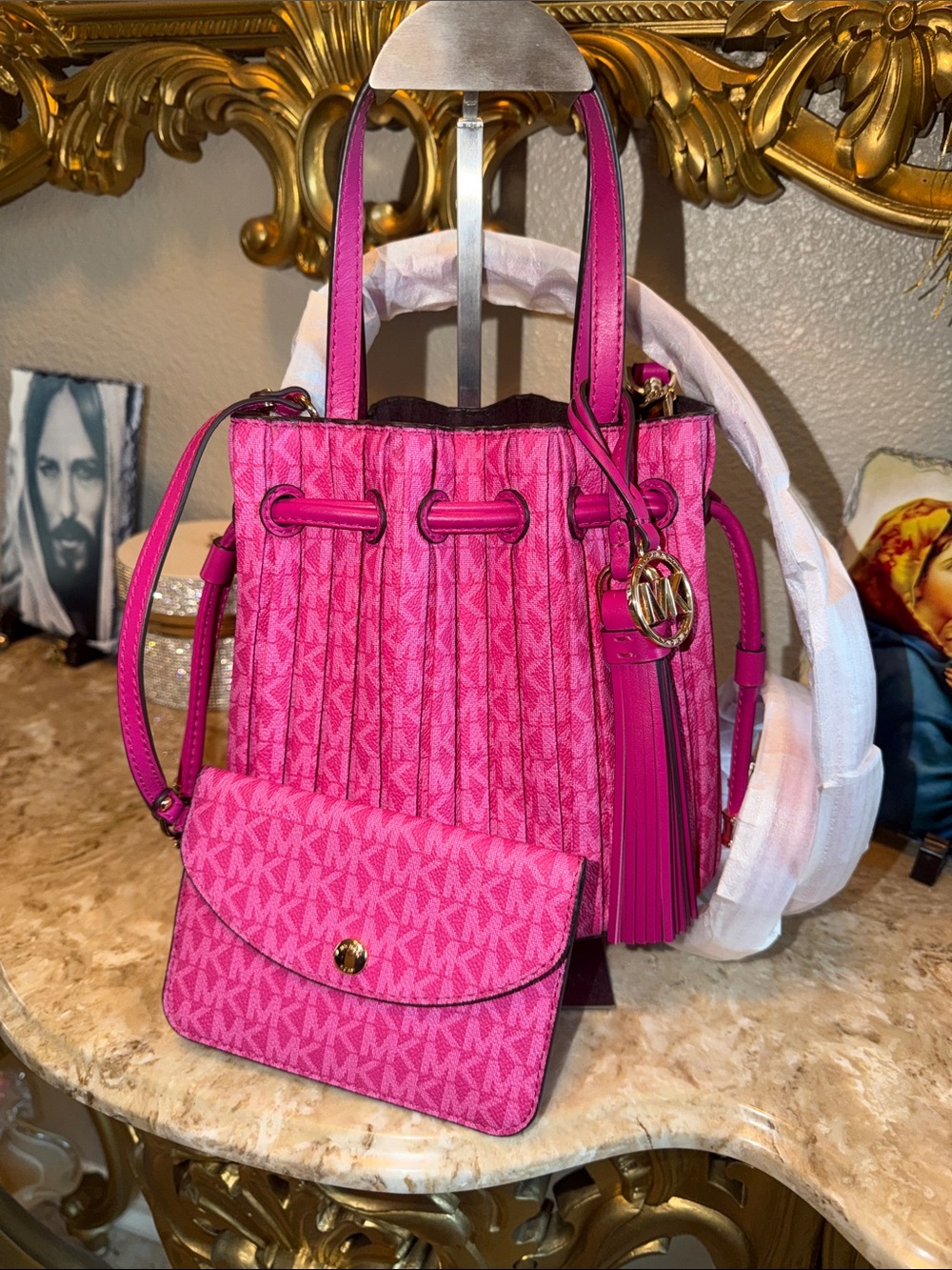 NWOT Michael Kors Hot Pink Signature Drawstring Bucket Bag with Pouch